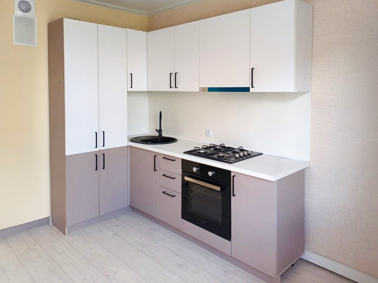 Дом на Фестивальной 5