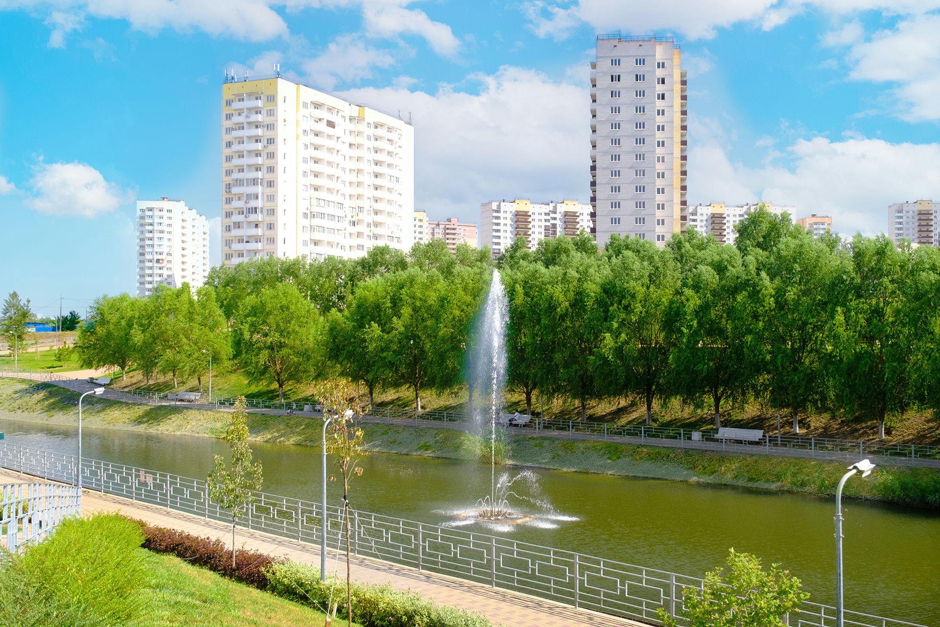 Суворовский 7