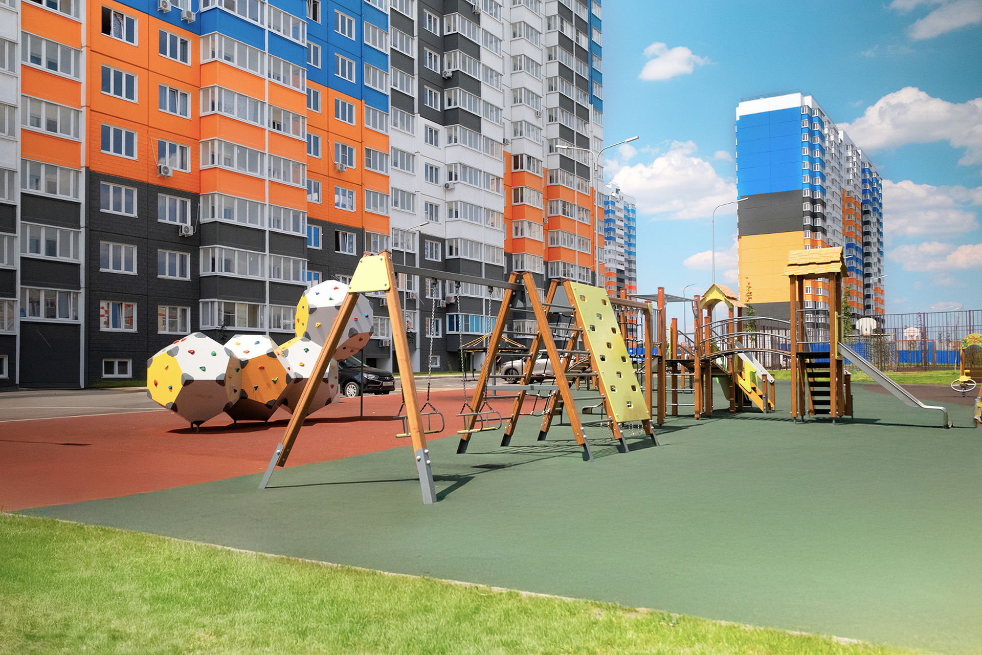 Суворовский 10